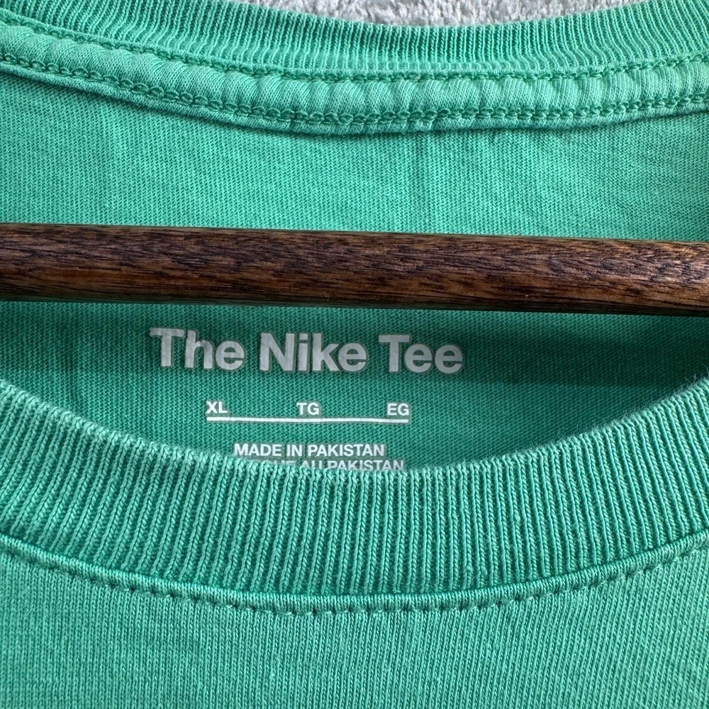 Nike Sportswear Mens XL Green Seafoam Yellow Futura Air Graphic T-Shirt Cotton